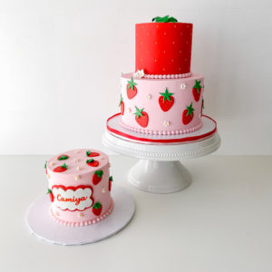 Strawberry-Cake-and-Smash-Cake