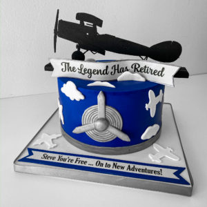 Plane retirement cake