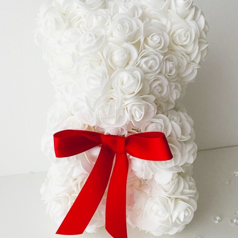 white rose bear